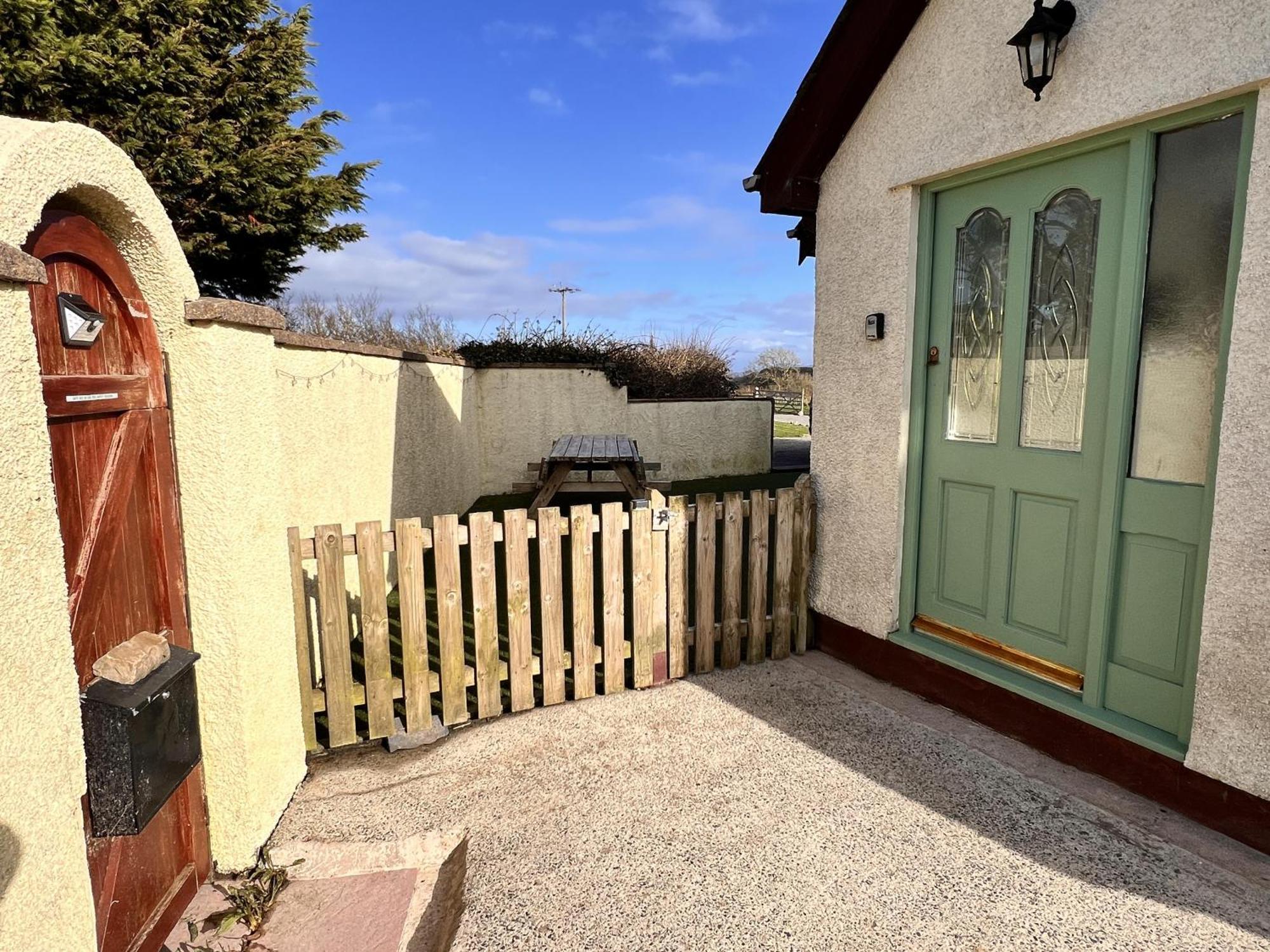 3 Bed Detached Cottage- Log Burner Mountain Views Beaumaris Exteriör bild