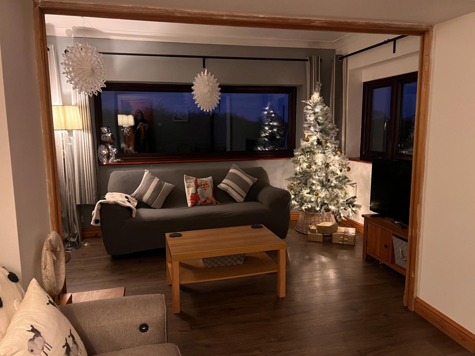 3 Bed Detached Cottage- Log Burner Mountain Views Beaumaris Exteriör bild